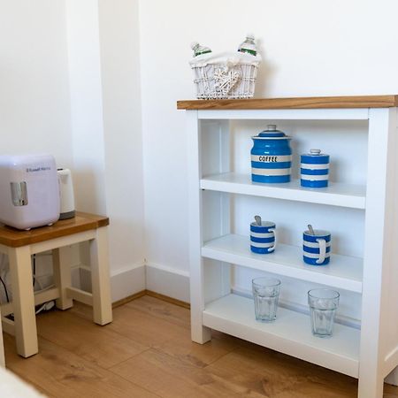 Trethvor House Ensuite Double Room With Free Parking In Quiet Residential Area 패드스토 외부 사진