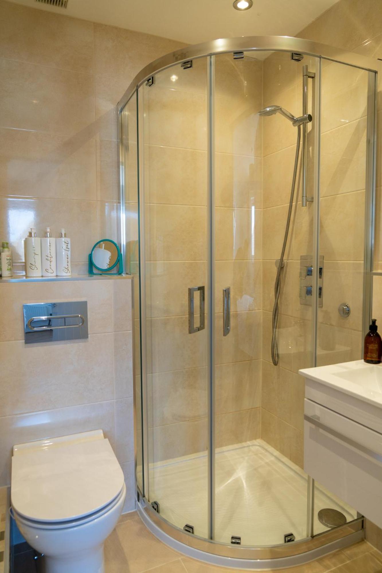 Trethvor House Ensuite Double Room With Free Parking In Quiet Residential Area 패드스토 외부 사진