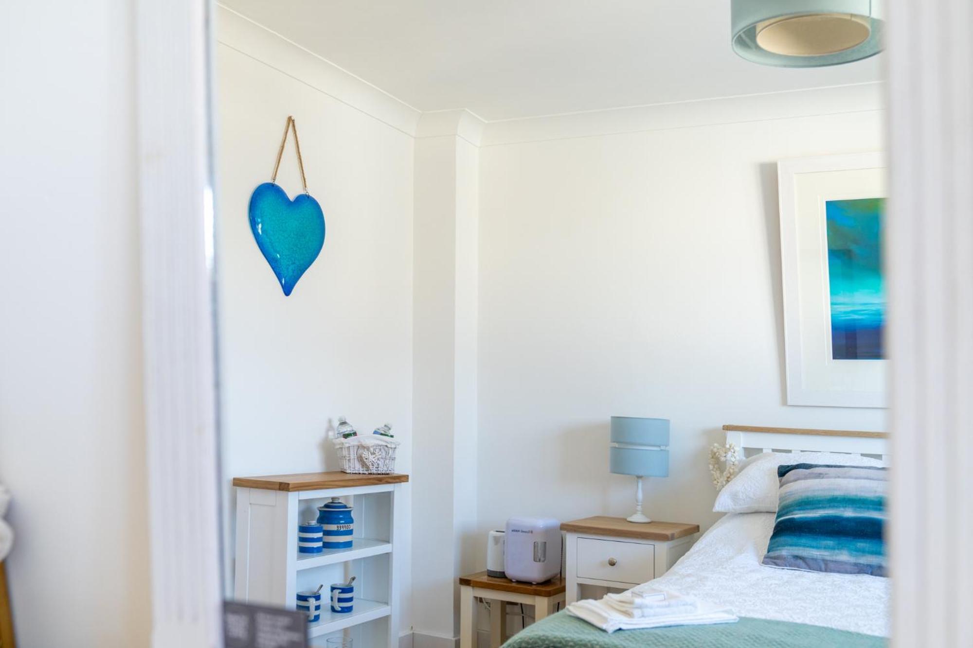 Trethvor House Ensuite Double Room With Free Parking In Quiet Residential Area 패드스토 외부 사진